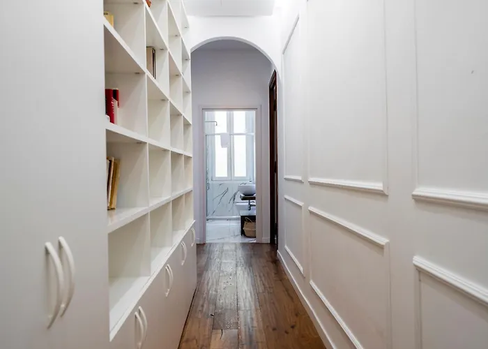 La Dimora Moderna In Palazzo Storico - Con Privata